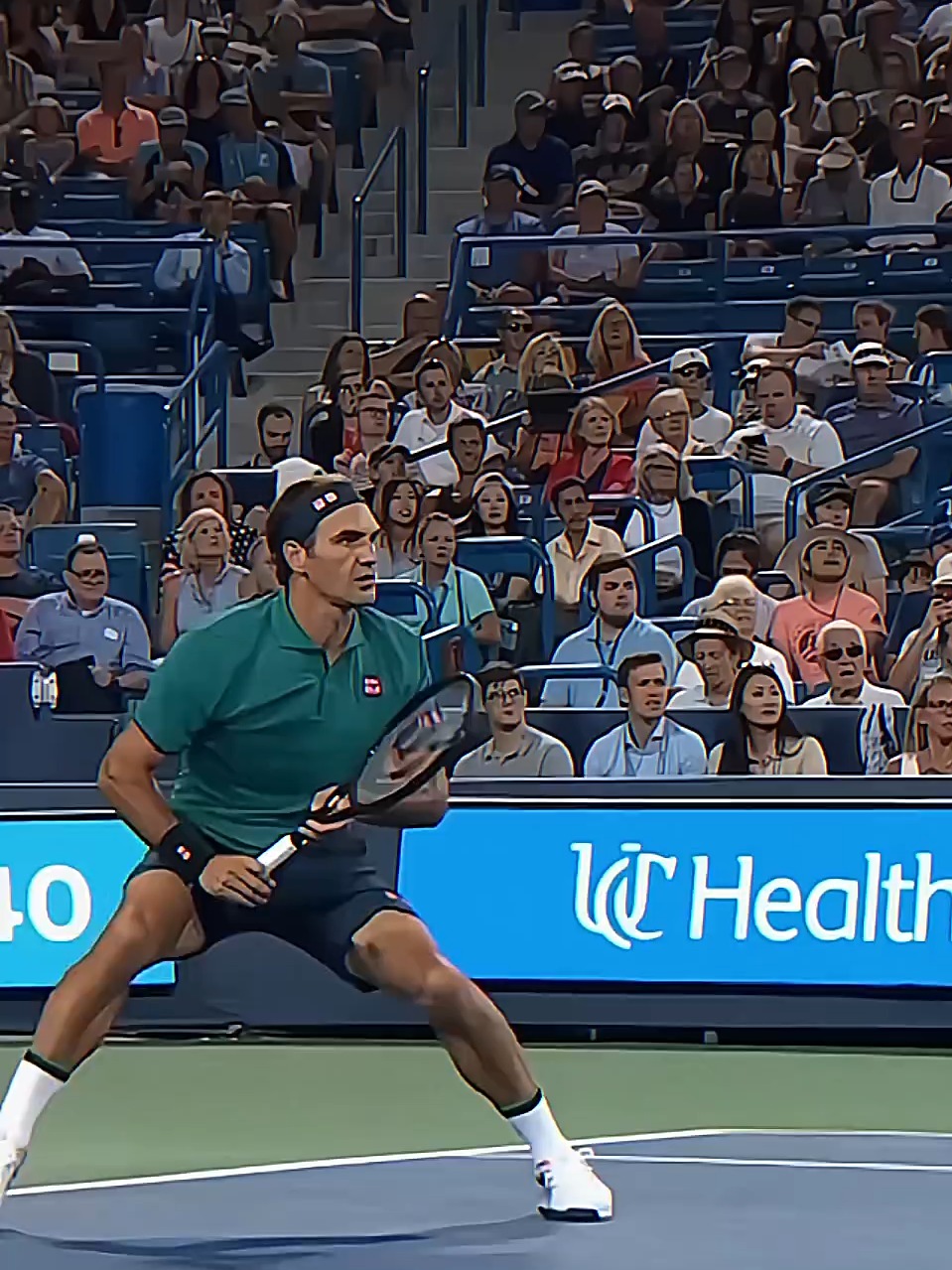 九游官网-费德勒迎来十二赛季出色发挥，巴黎圣日耳曼观众热烈欢呼！赢得满堂喝彩-九游官网